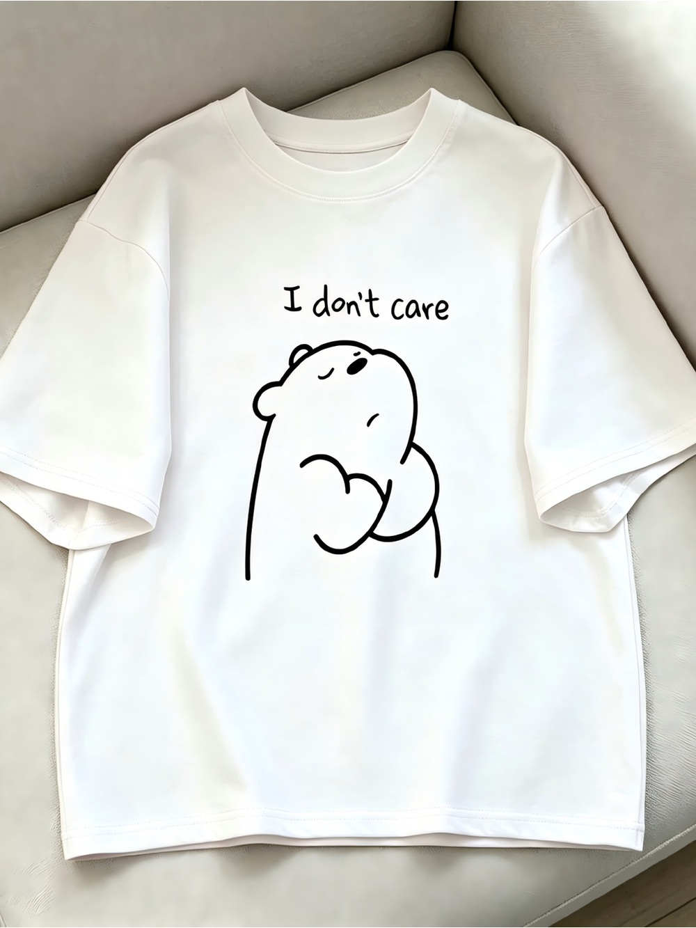 Adorned with Charming Lines And a Small Bear Design Women Men T-shirt Unisex